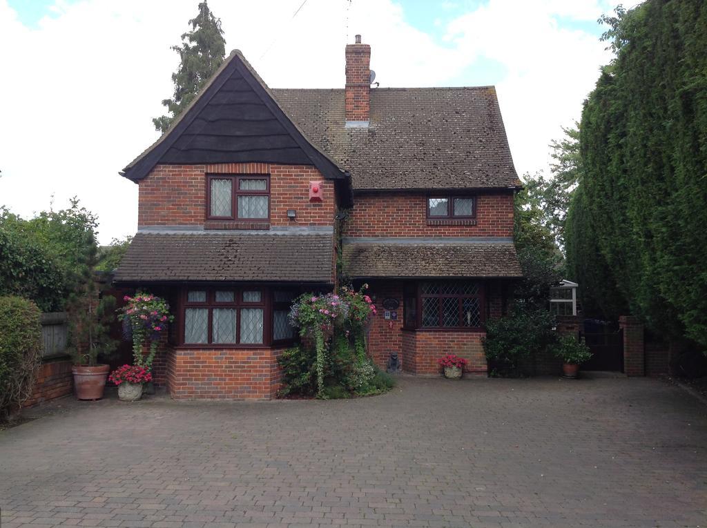 Tudor Cottage Bed & Breakfast Cambridge  Exterior photo
